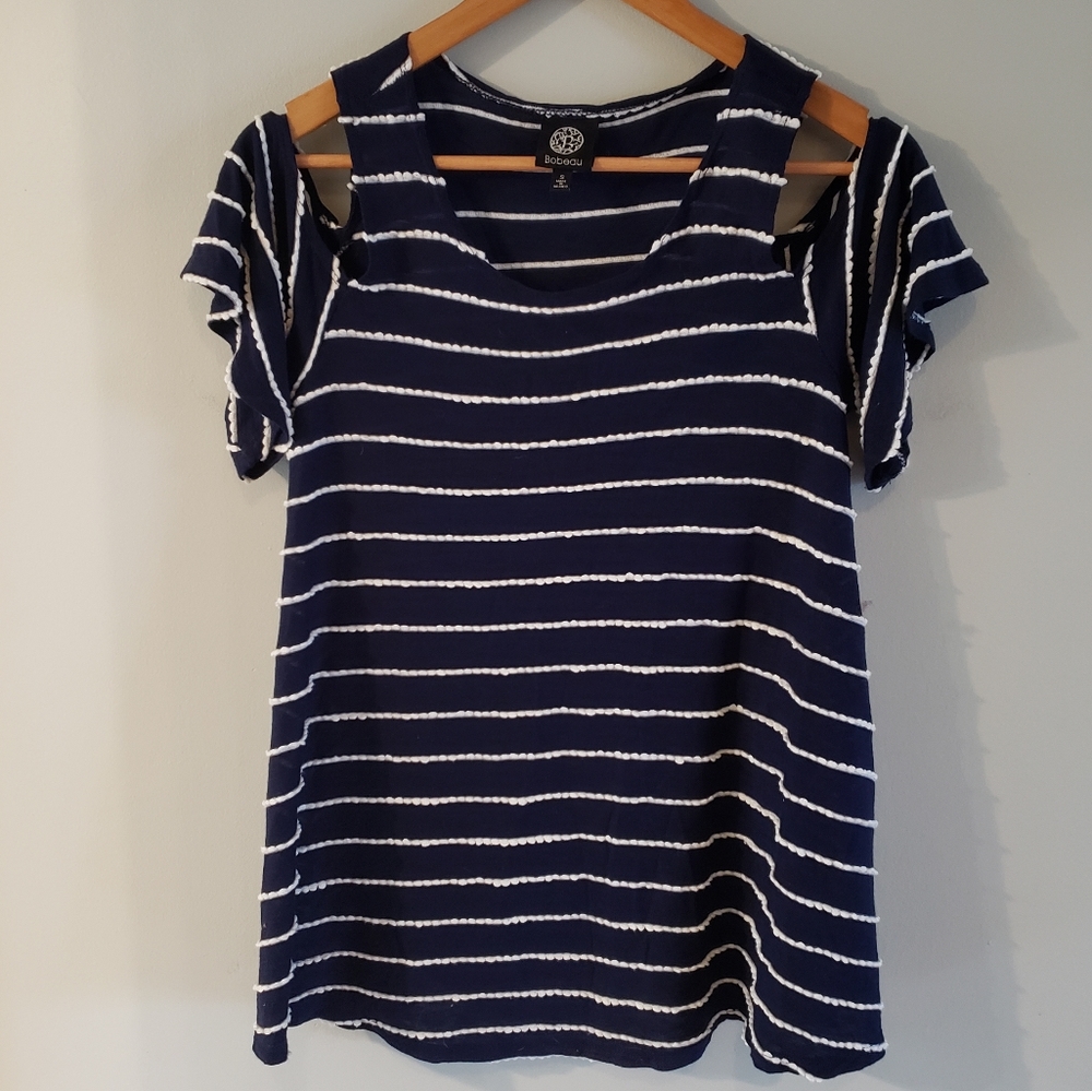 Bobeau Cold Shoulder Top S
